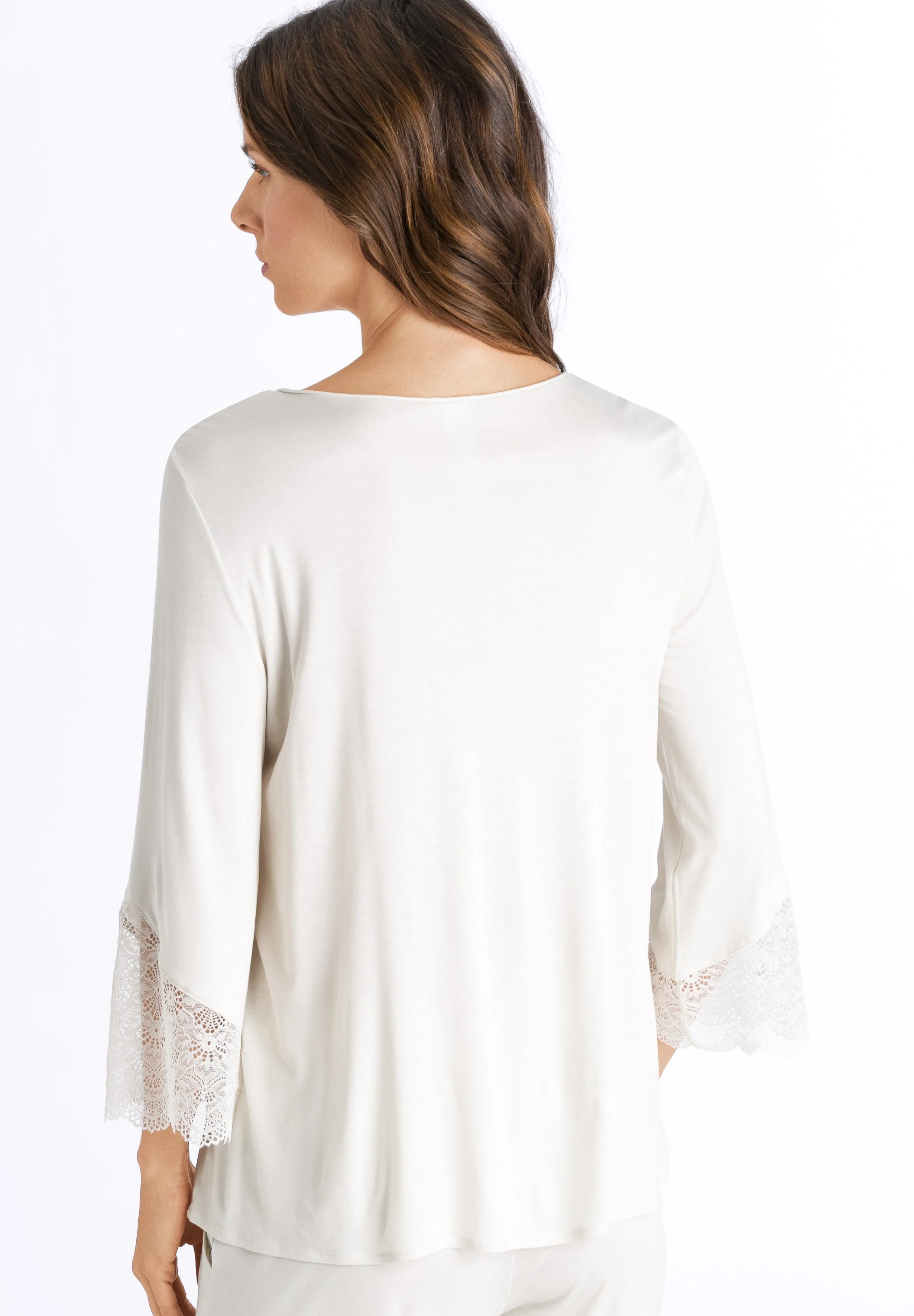 Aria Relaxed Scalloped Lace Blouse | Soft Beige 76661-1221