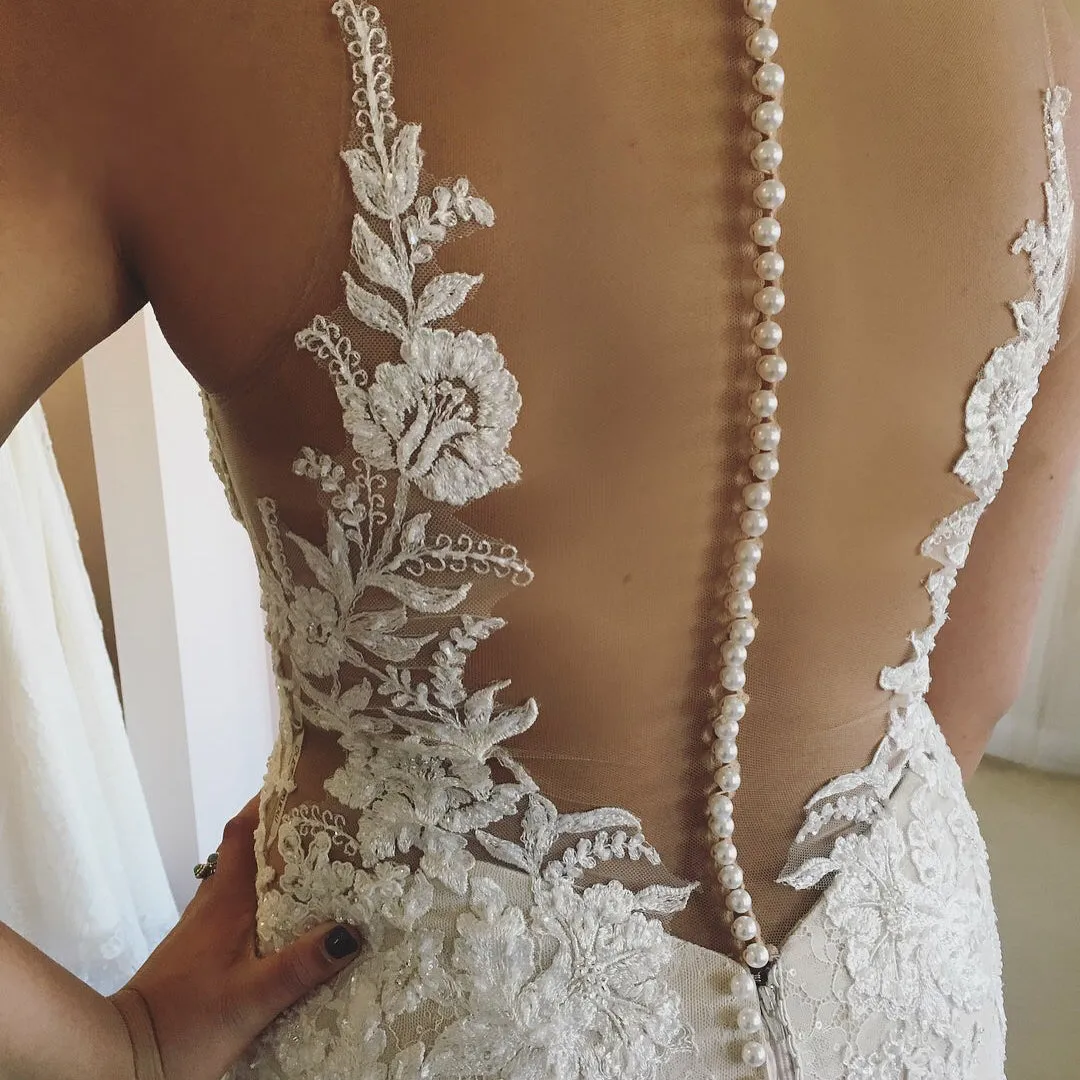 Elegant Mermaid Lace Wedding Dress
