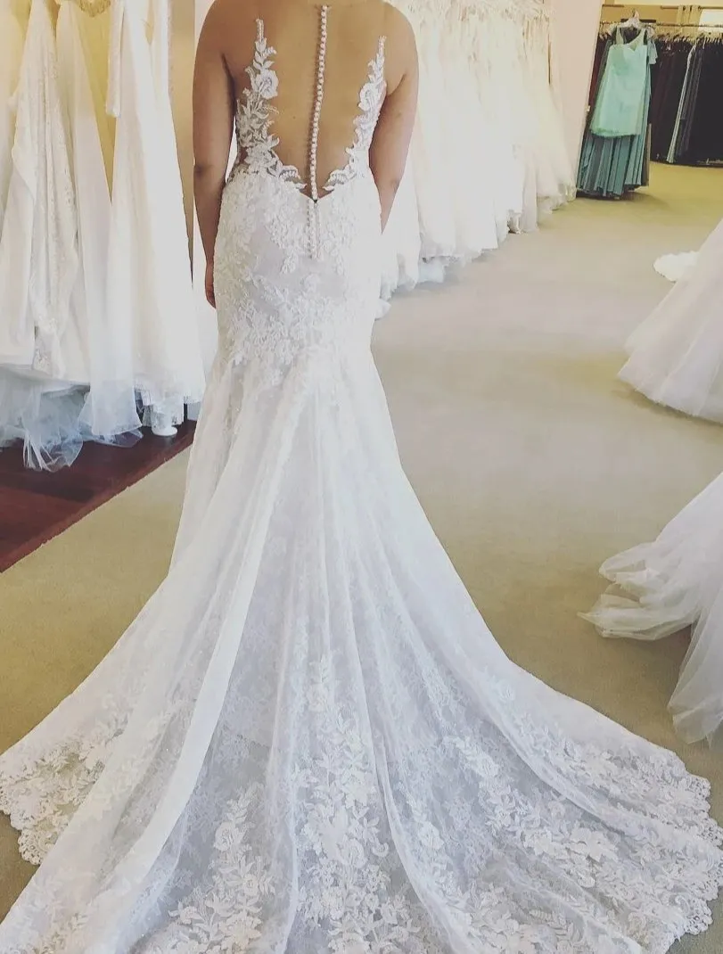Elegant Mermaid Lace Wedding Dress