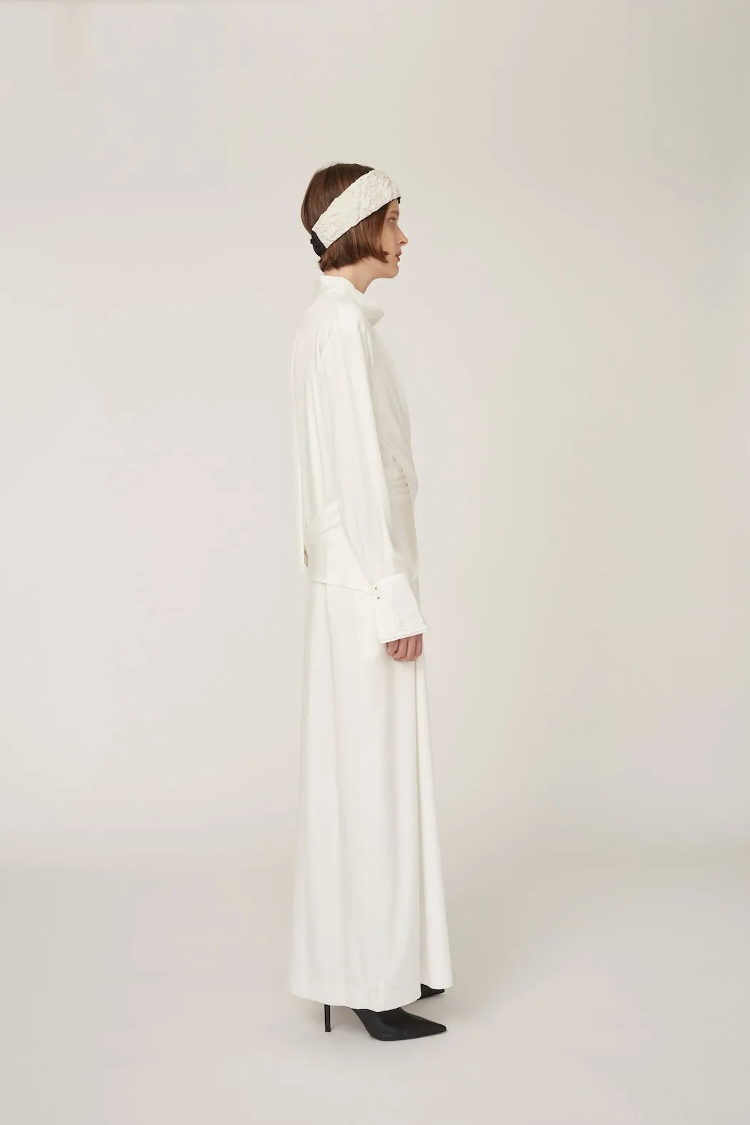 Framed embroidery wrap dress (White)