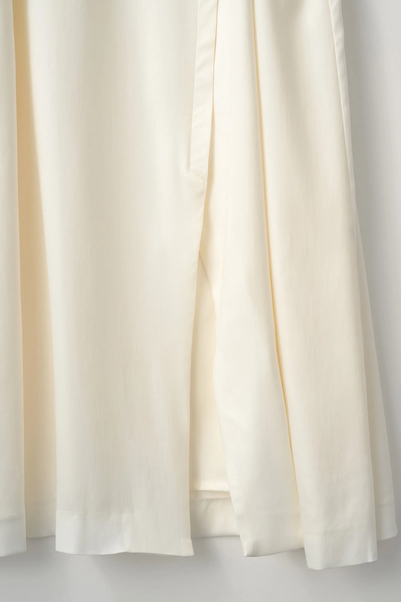 Framed embroidery wrap dress (White)